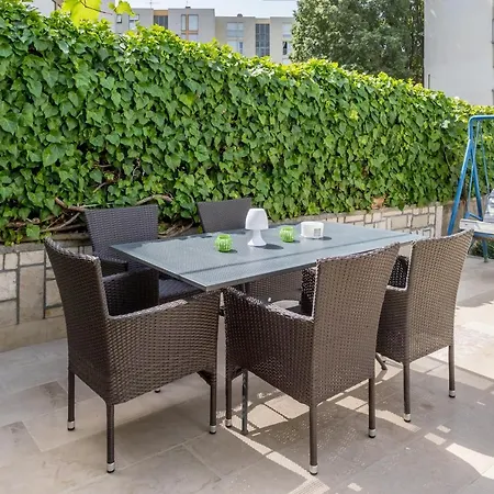Appartement Garden Dina With Free Parking