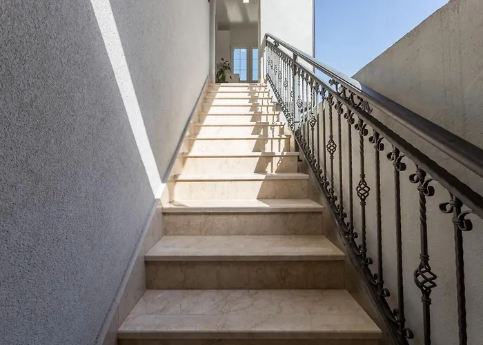 Garden Dina With Free Parking * Split