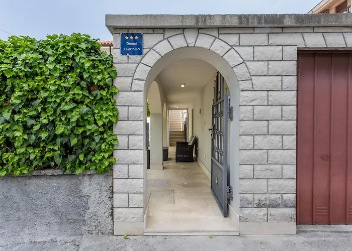 Apartament Garden Dina With Free Parking *