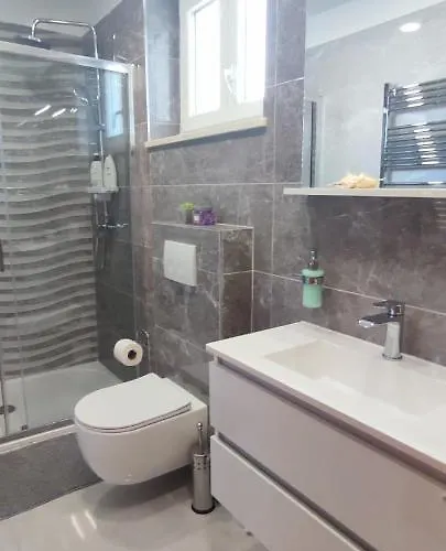 Apartament Garden Dina With Free Parking Split