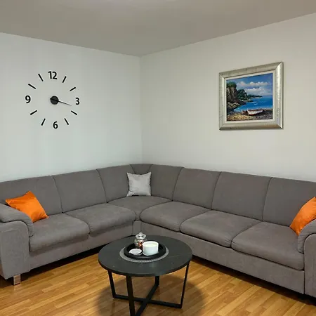 Apartmán Garden Dina With Free Parking *
